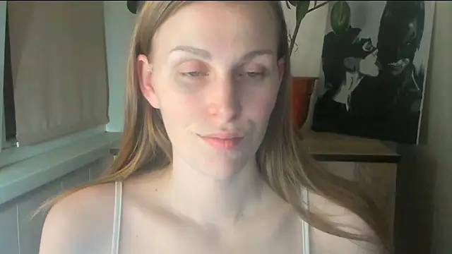 JuliaMuuun online show from 6, 5, 2026