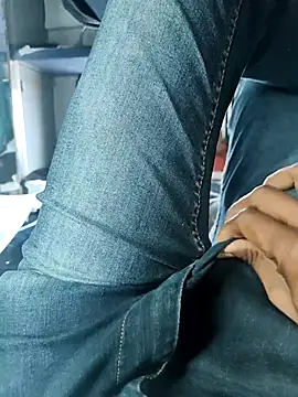 Snapshot of Fit_Guy143 chatting on 17, 9, 2025 Fit Guy143 online show from 17, 9, 2025