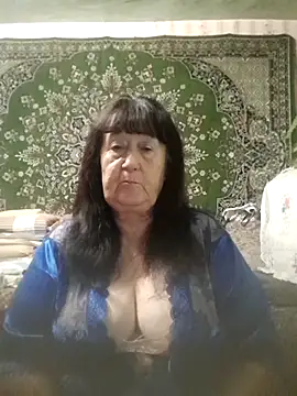 CrystalLime6411 online show from 4, 11, 2025