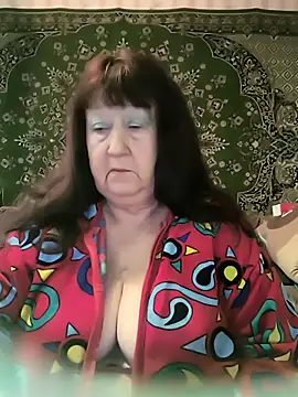 CrystalLime6411 online show from 6, 4, 2026