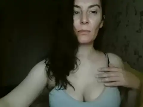 Snapshot of KatalinaQE chatting on 10, 9, 2025 KatalinaQE online show from 10, 9, 2025