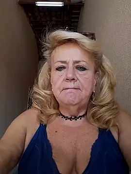 Snapshot of Belladama61 chatting on 22, 9, 2025 Belladama61 online show from 22, 9, 2025