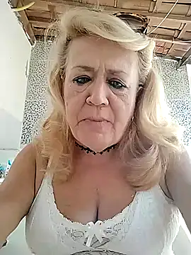 Snapshot of Belladama61 chatting on 14, 10, 2025 Belladama61 online show from 14, 10, 2025