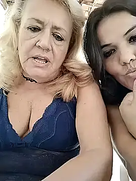 Snapshot of Belladama61 chatting on 17, 10, 2025 Belladama61 online show from 17, 10, 2025