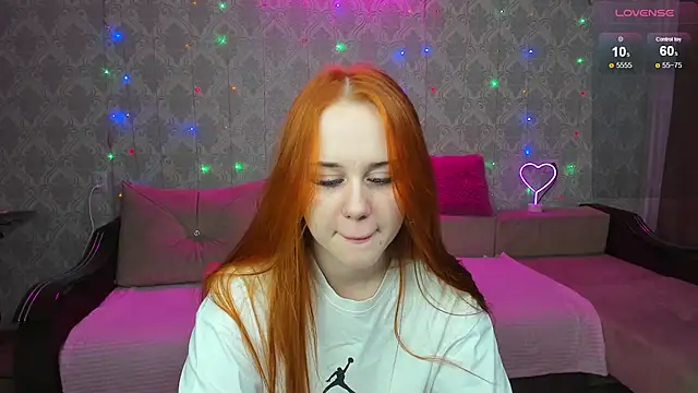 Snapshot of Molly_Kitty chatting on 25, 9, 2025 Molly Kitty online show from 25, 9, 2025