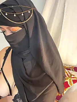 Amyraa  online show from 23, 11, 2025