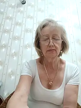 Snapshot of AlikaSwan5821 chatting on 8, 9, 2025 AlikaSwan5821 online show from 8, 9, 2025