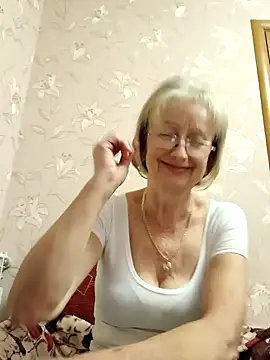 Snapshot of AlikaSwan5821 chatting on 13, 9, 2025 AlikaSwan5821 online show from 13, 9, 2025