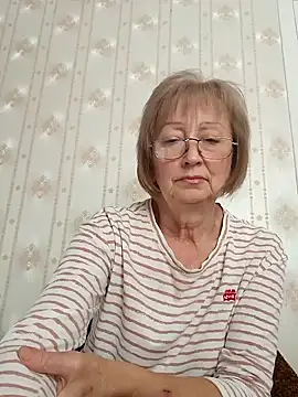 Snapshot of AlikaSwan5821 chatting on 15, 9, 2025 AlikaSwan5821 online show from 15, 9, 2025