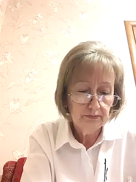 Snapshot of AlikaSwan5821 chatting on 16, 9, 2025 AlikaSwan5821 online show from 16, 9, 2025