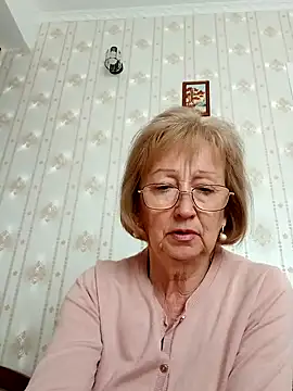 Snapshot of AlikaSwan5821 chatting on 28, 9, 2025 AlikaSwan5821 online show from 28, 9, 2025