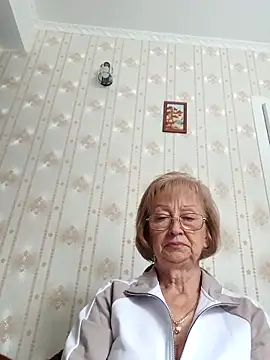 Snapshot of AlikaSwan5821 chatting on 2, 10, 2025 AlikaSwan5821 online show from 2, 10, 2025