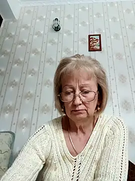 Snapshot of AlikaSwan5821 chatting on 9, 10, 2025 AlikaSwan5821 online show from 9, 10, 2025