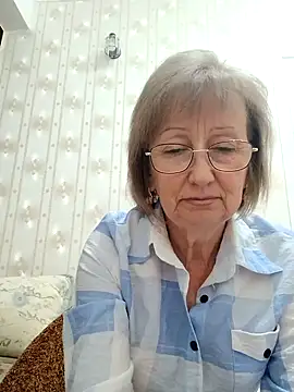 Snapshot of AlikaSwan5821 chatting on 13, 10, 2025 AlikaSwan5821 online show from 13, 10, 2025