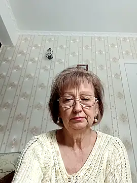 Snapshot of AlikaSwan5821 chatting on 14, 10, 2025 AlikaSwan5821 online show from 14, 10, 2025