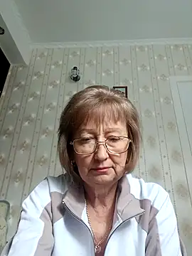 Snapshot of AlikaSwan5821 chatting on 17, 10, 2025 AlikaSwan5821 online show from 17, 10, 2025