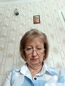 Snapshot of AlikaSwan5821 chatting on 18, 10, 2025 AlikaSwan5821 online show from 18, 10, 2025