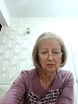 Snapshot of AlikaSwan5821 chatting on 20, 10, 2025 AlikaSwan5821 online show from 20, 10, 2025