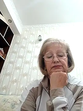 Snapshot of AlikaSwan5821 chatting on 22, 10, 2025 AlikaSwan5821 online show from 22, 10, 2025