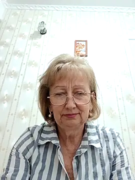 Snapshot of AlikaSwan5821 chatting on 2, 11, 2025 AlikaSwan5821 online show from 2, 11, 2025