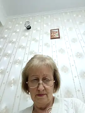 Snapshot of AlikaSwan5821 chatting on 12, 11, 2025 AlikaSwan5821 online show from 12, 11, 2025