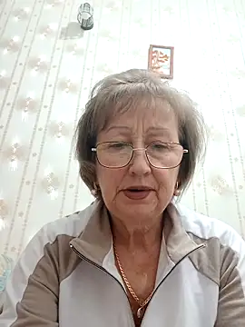 AlikaSwan5821 online show from 18, 12, 2025