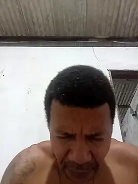 moreno25centimetro online show from 5, 4, 2026