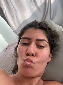 Snapshot of miss_silvia chatting on 27, 10, 2025 miss silvia online show from 27, 10, 2025