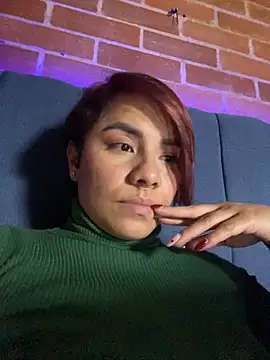Snapshot of alejandra_prk26 chatting on 14, 10, 2025 alejandra prk26 online show from 14, 10, 2025