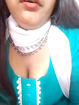 Snapshot of Babe_Doll04 chatting on 19, 3, 2026 Babe Doll04 online show from 19, 3, 2026