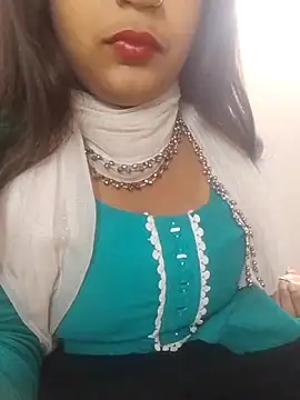 Snapshot of Babe_Doll04 chatting on 7, 4, 2026 Babe Doll04 online show from 7, 4, 2026