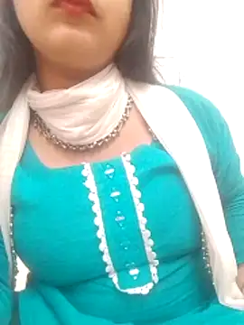 Snapshot of Babe_Doll04 chatting on 14, 4, 2026 Babe Doll04 online show from 14, 4, 2026