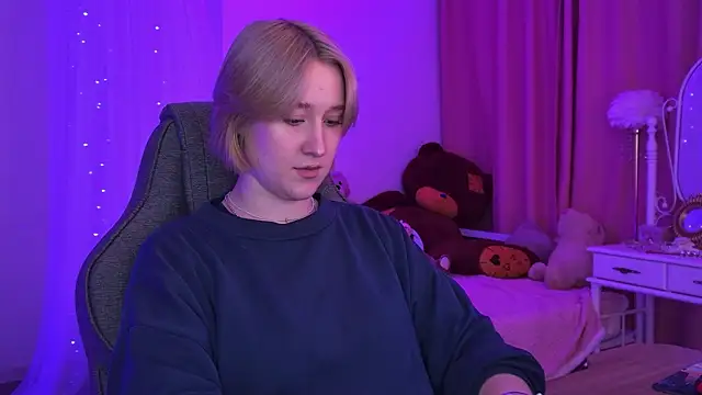 Snapshot of CinBellamy chatting on 2, 2, 2026 CinBellamy online show from 2, 2, 2026