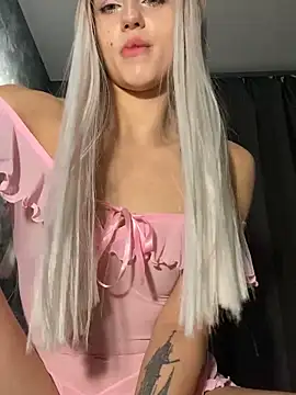 FavoriteKira online show from 12, 11, 2025