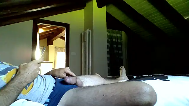 Snapshot of vercf14 chatting on 11, 9, 2025 vercf14 online show from 11, 9, 2025