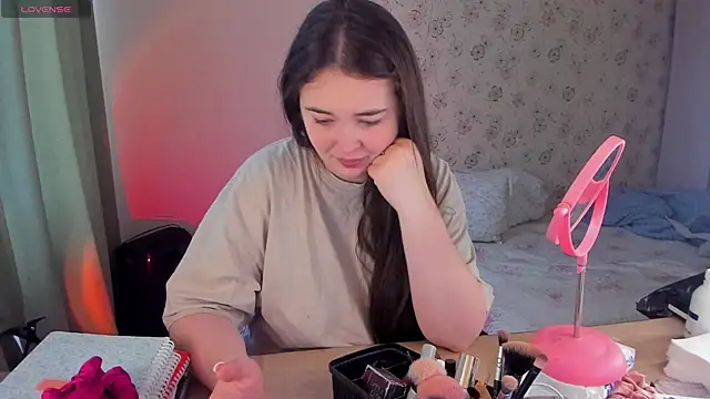 Alice next door online show from 4, 4, 2026