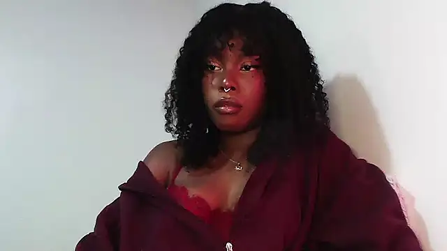 Snapshot of SparklingSoleil chatting on 21, 11, 2025 SparklingSoleil online show from 21, 11, 2025