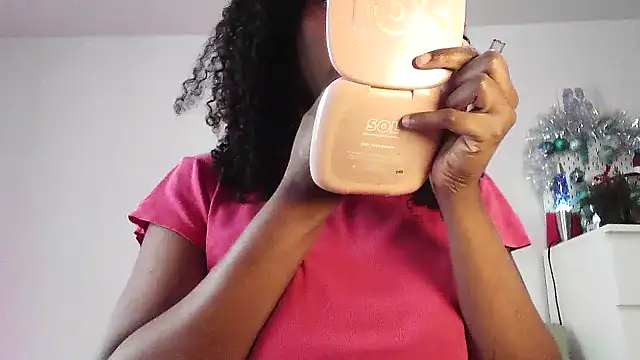 Snapshot of SparklingSoleil chatting on 22, 12, 2025 SparklingSoleil online show from 22, 12, 2025