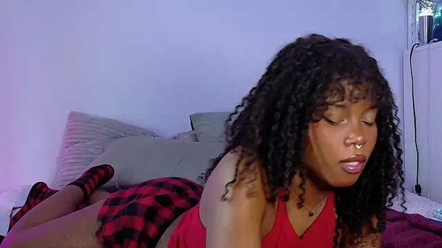 Snapshot of SparklingSoleil chatting on 16, 1, 2026 SparklingSoleil online show from 16, 1, 2026