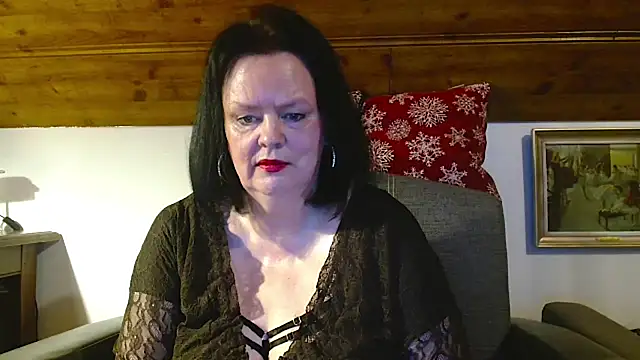 TiffanyMature online show from 6, 1, 2026