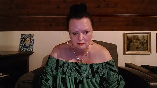 Snapshot of TiffanyMature chatting on 25, 5, 2026 TiffanyMature online show from 25, 5, 2026