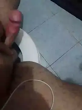 Snapshot of Faical06 chatting on 28, 9, 2025 Faical06 online show from 28, 9, 2025