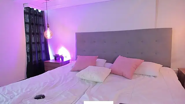 Snapshot of BianncaRibeiro chatting on 19, 4, 2026 BianncaRibeiro online show from 19, 4, 2026