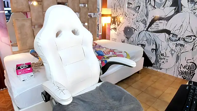 Melody Lolii online show from 16, 4, 2026