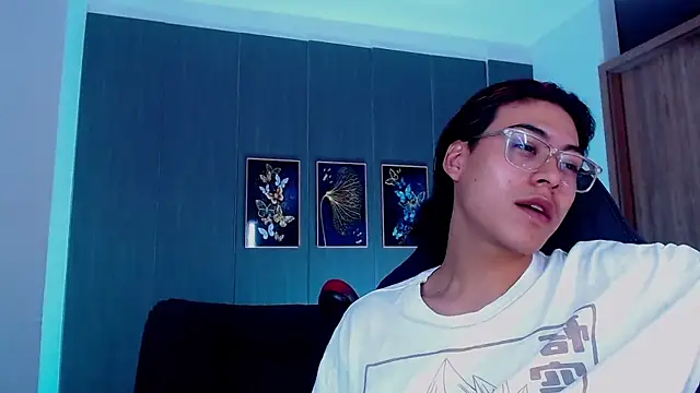 dirty model online show from 28, 9, 2025