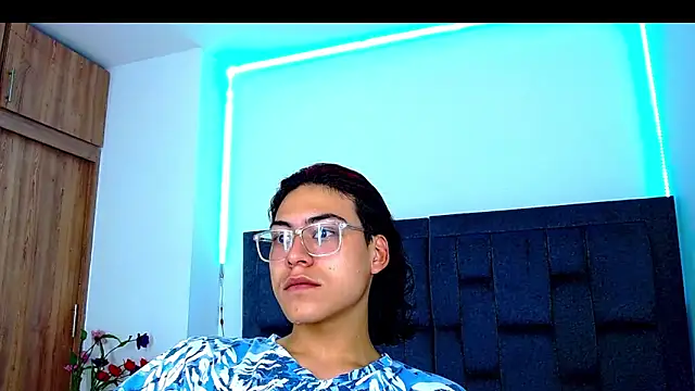 dirty model online show from 1, 10, 2025