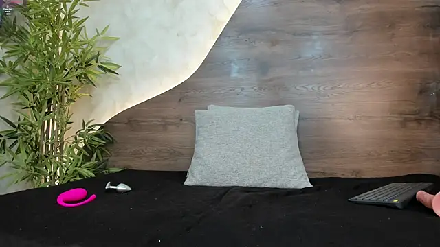 Snapshot of katia_cute chatting on 19, 9, 2025 katia cute online show from 19, 9, 2025