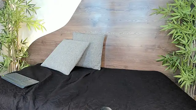 Snapshot of katia_cute chatting on 6, 10, 2025 katia cute online show from 6, 10, 2025