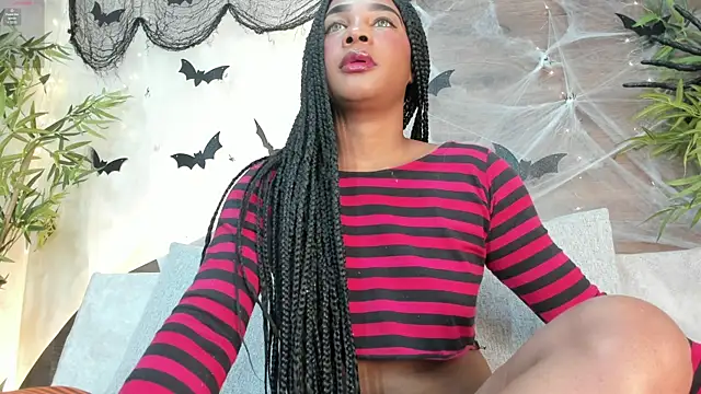 Snapshot of katia_cute chatting on 4, 11, 2025 katia cute online show from 4, 11, 2025