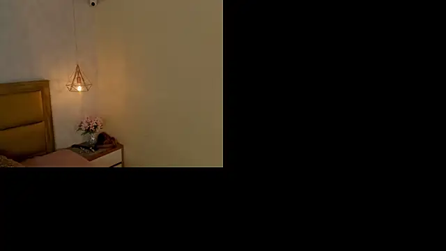 Snapshot of MELISSAROUGE chatting on 25, 6, 2026 MELISSAROUGE online show from 25, 6, 2026